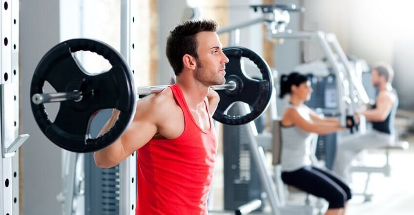 Squats with a barbell to increase power